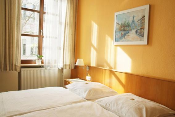 Allee-Hotel Garni Bad Kissingen Room photo